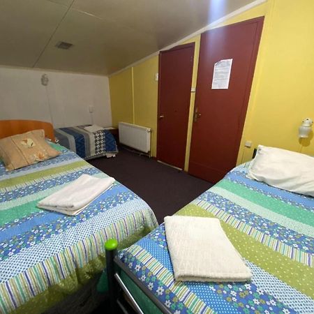 Hostal Bernardita Пуерто-Наталес Екстер'єр фото
