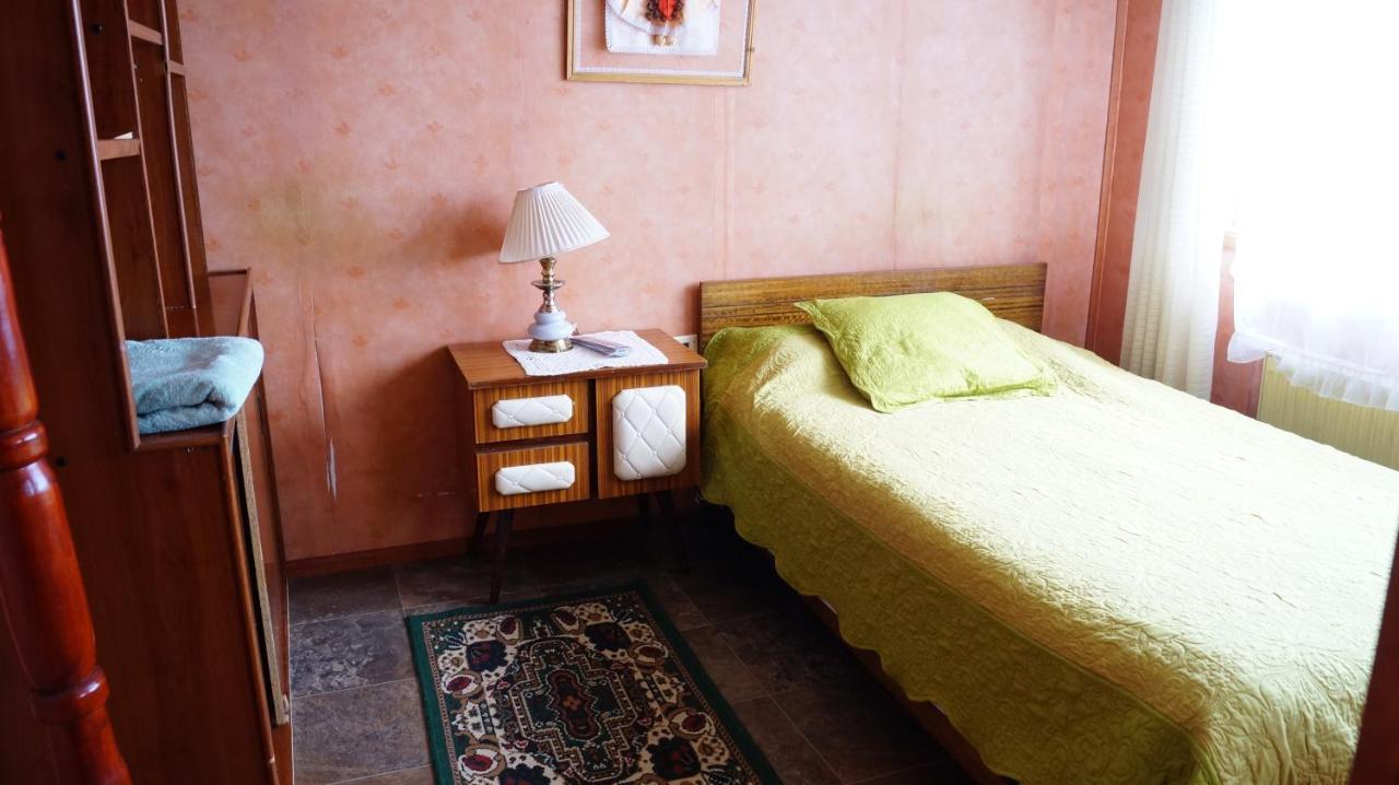 Hostal Bernardita Пуерто-Наталес Екстер'єр фото