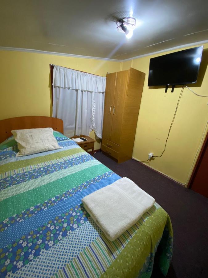 Hostal Bernardita Пуерто-Наталес Екстер'єр фото