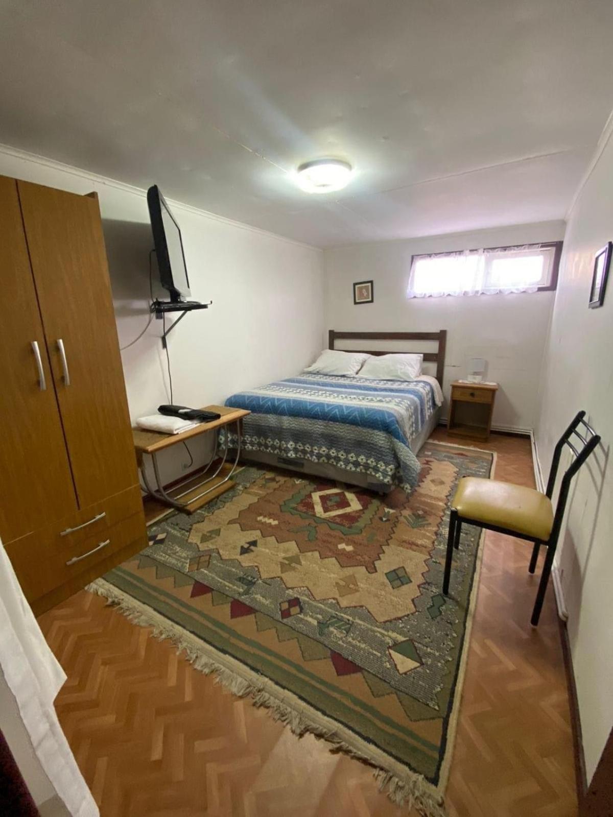 Hostal Bernardita Пуерто-Наталес Екстер'єр фото