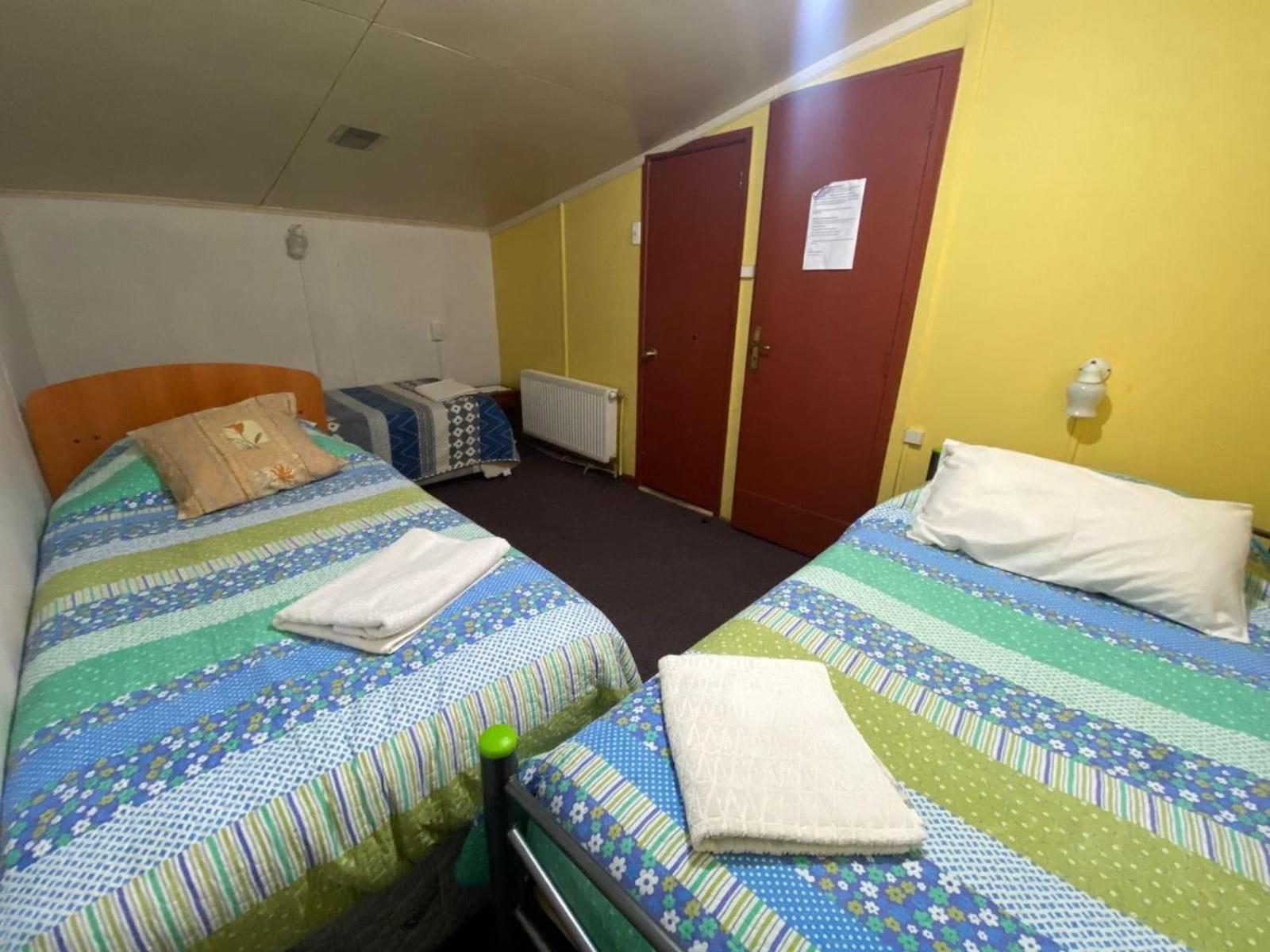 Hostal Bernardita Пуерто-Наталес Екстер'єр фото
